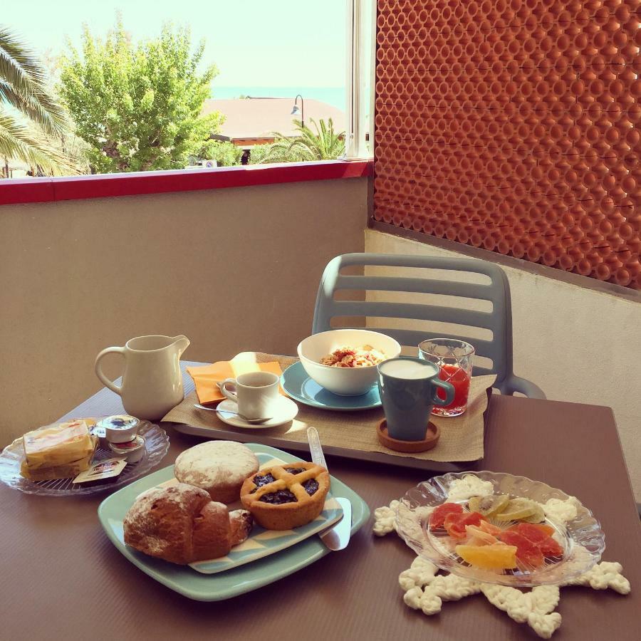 Sulmare Alba Adriatica Bed & Breakfast Eksteriør bilde